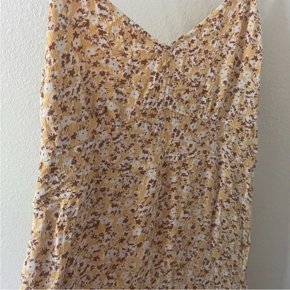 Abercrombie and Fitch Floral High Split Midi Dress
Sz Large - Picture 3 of 7